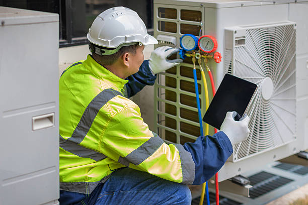 Professional Ac Installation technician working in Burkettsville, OH
